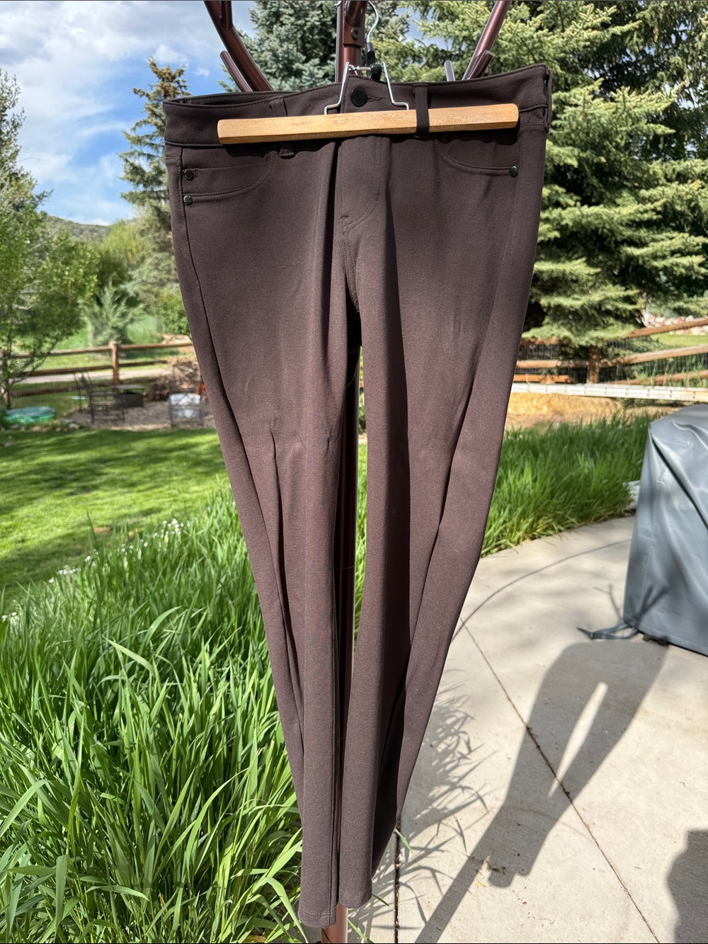 Liverpool DK Roast Brown Slim Pants - Brown